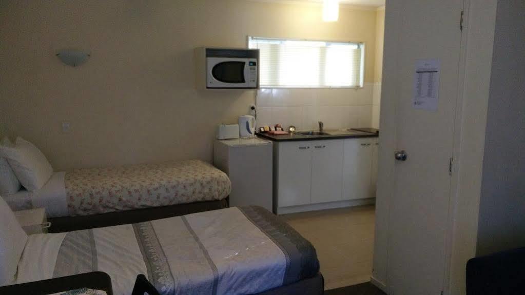 Siesta Motel Оукланд Екстериор снимка